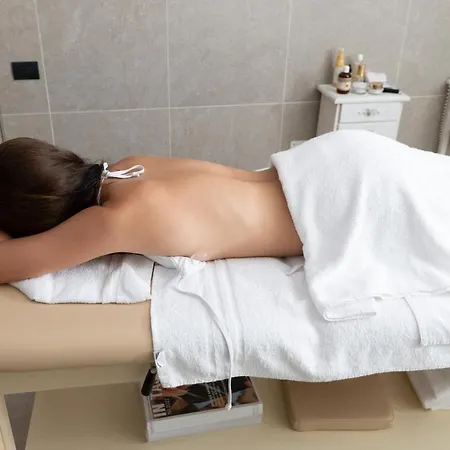 Spa&wellness By Des  Ingresso Gratuito 4*