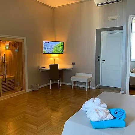 Hotel & Wellness By Des 