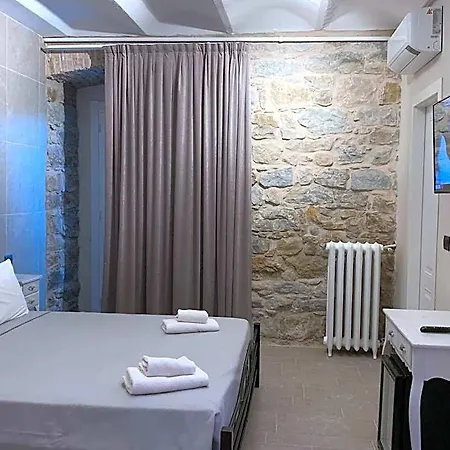 Hotel & Wellness By Des 