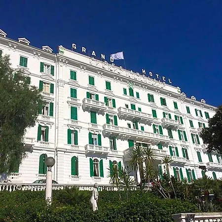 Hotel & Wellness By Des 